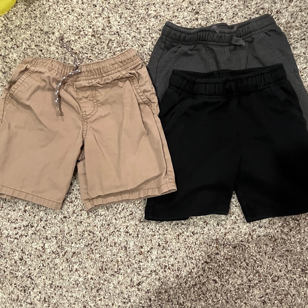 Cat & Jack Boys Shorts Lot Size 5T – Khaki & Jogger Shorts Black Gray (3 Pairs)